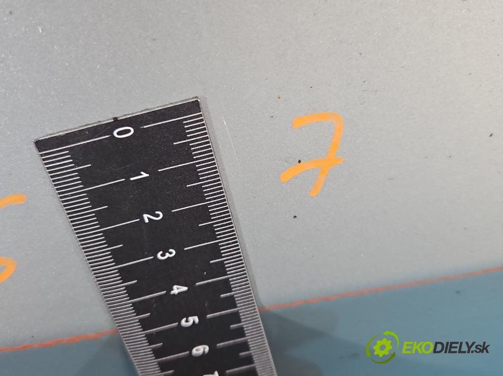 Mercedes A W176 2012-2018 1.5 CDI 109 HP manual 80 kW 1461 cm3 5- dvere predné ľavé  (Kľučka dverí ostatné)
