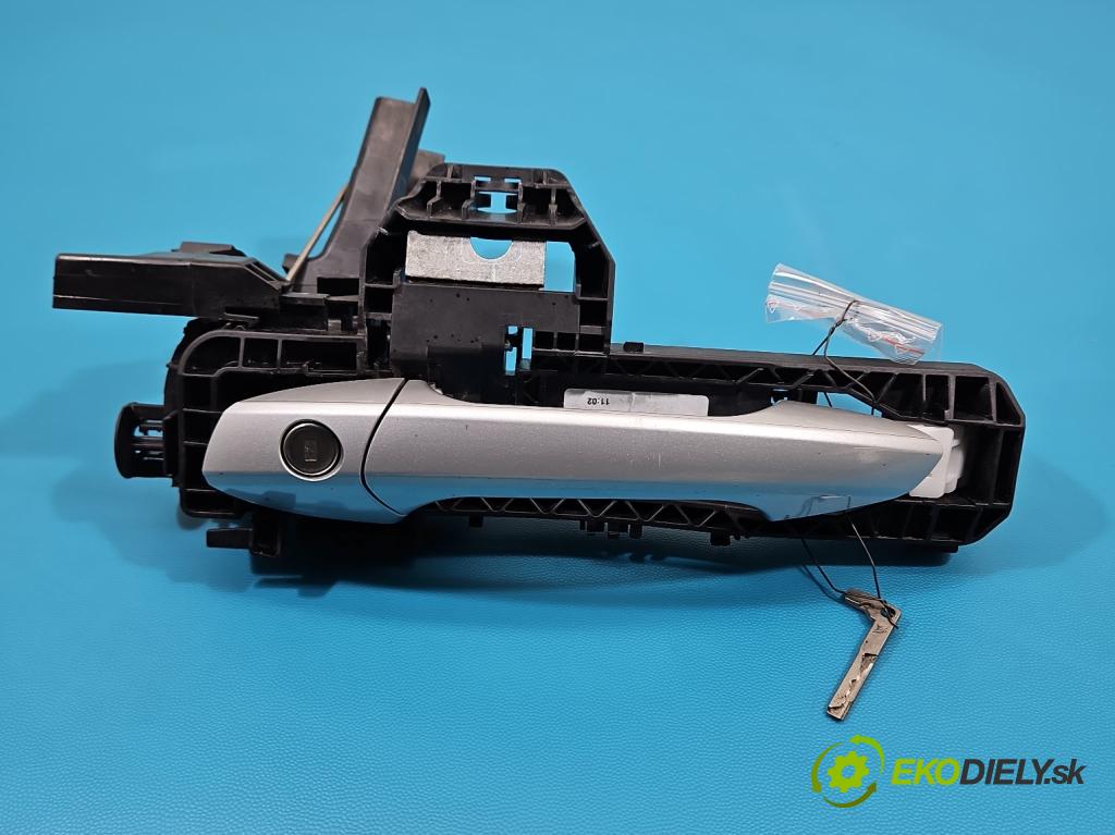 Mercedes A W176 2012-2018 1.5 CDI 109 HP manual 80 kW 1461 cm3 5- rukoväť predné ľavé mimo: A2047601700 (Kľučka dverí vonkajšia predná ľavá)