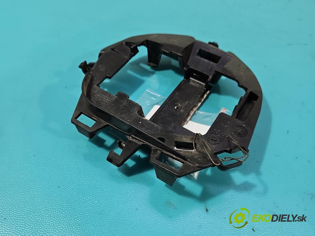 Mercedes A W176 2012-2018 1.5 CDI 109 HP manual 80 kW 1461 cm3 5- Upevnenie: B3490/026