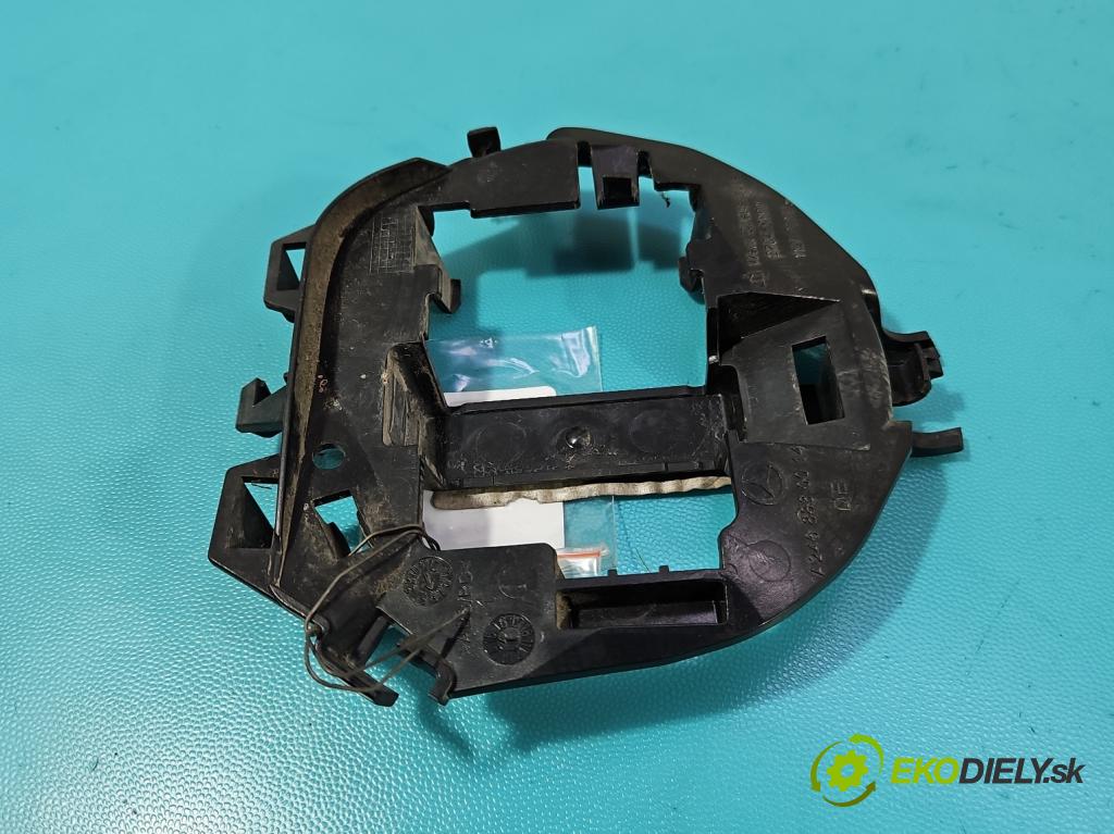 Mercedes A W176 2012-2018 1.5 CDI 109 HP manual 80 kW 1461 cm3 5- Upevnenie: B3490/026