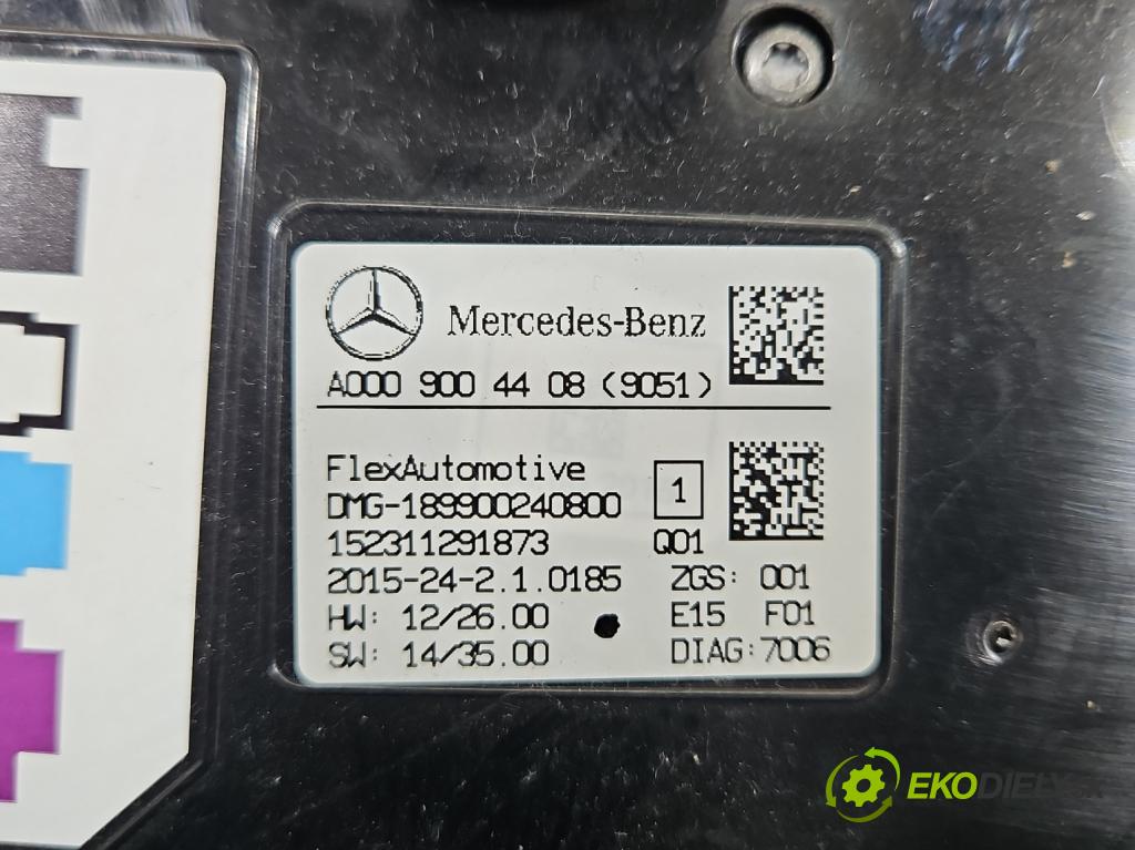 Mercedes A W176 2012-2018 1.5 CDI 109 HP manual 80 kW 1461 cm3 5- svetlo / reflektor interiéra A0009004408