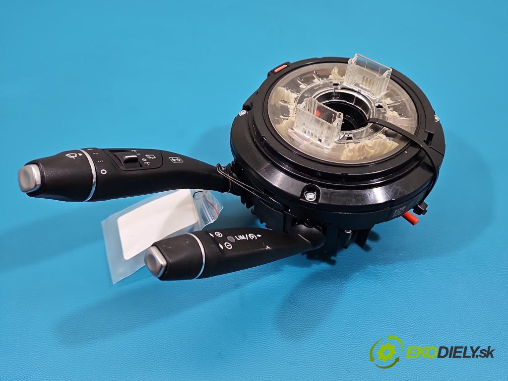 Mercedes A W176 2012-2018 1.5 CDI 109 HP manual 80 kW 1461 cm3 5- prepínač komplex:  (Prepínacie páčky pod volantom)