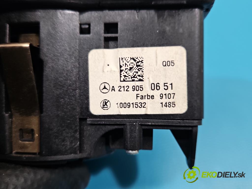 Mercedes A W176 2012-2018 1.5 CDI 109 HP manual 80 kW 1461 cm3 5- prepínač světla: na doska: A2129050651