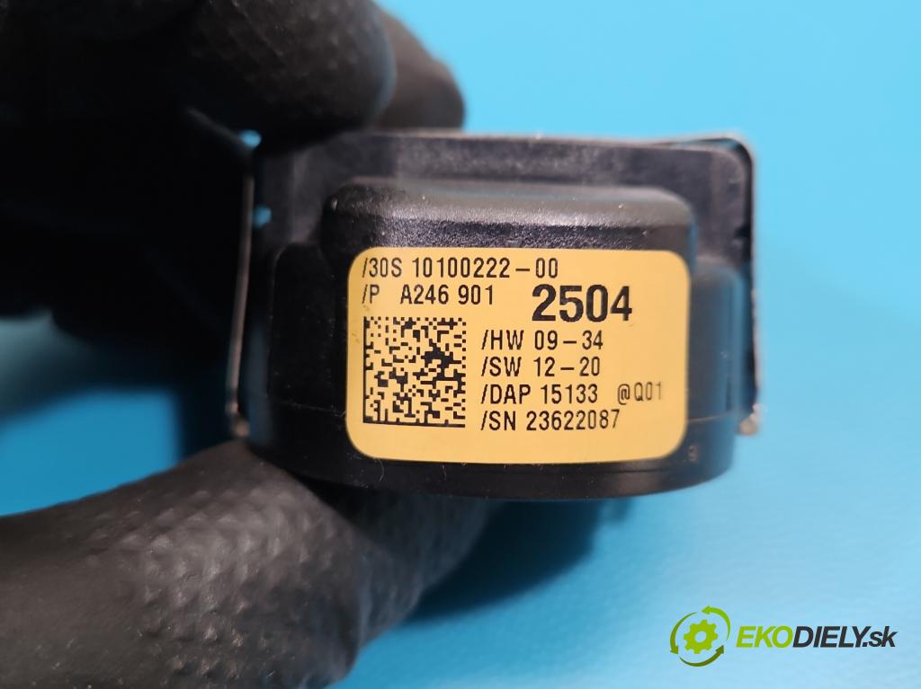 Mercedes A W176 2012-2018 1.5 CDI 109 HP manual 80 kW 1461 cm3 5- snímač déšť: A2469012504 (Snímač dažďa)