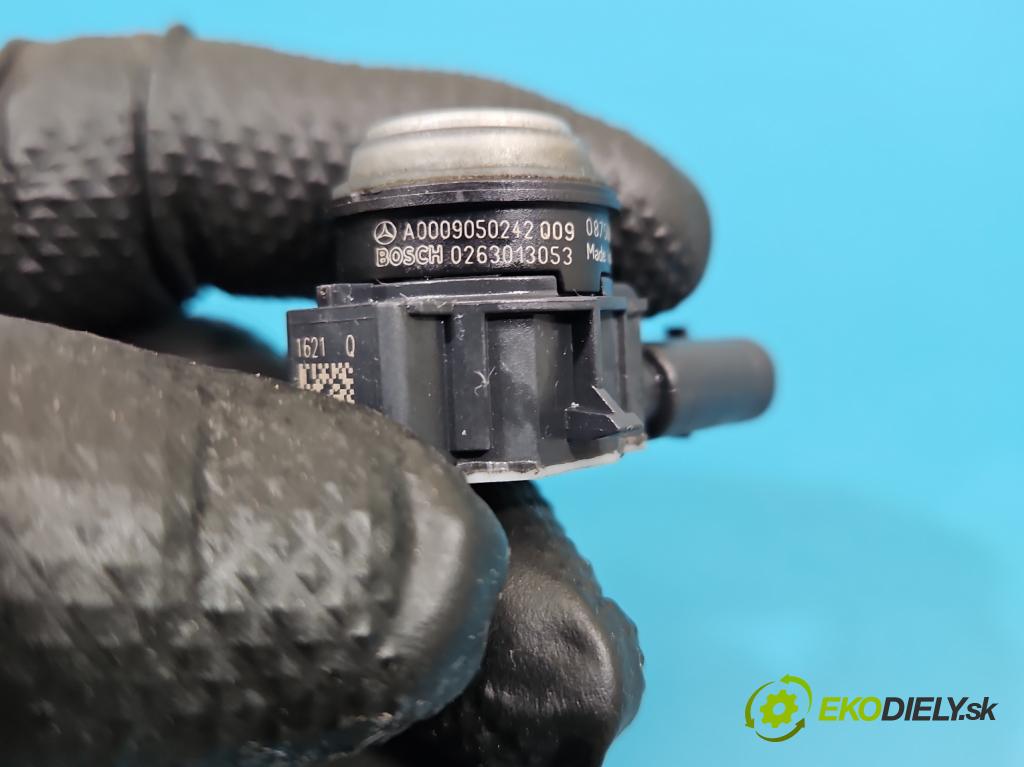 Mercedes A W176 2012-2018 1.5 CDI 607951 109 HP manual 80 kW 1461 cm3 5- snímač parkovaní: A0009050242009