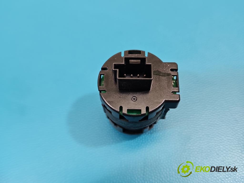 Mercedes A W176 2012-2018 1.5 CDI 109 HP manual 80 kW 1461 cm3 5- snímač teploty: interné: A2119300272