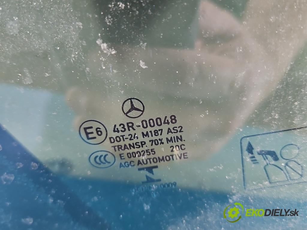 Mercedes A W176 2012-2018 1.5 CDI 109 hp manual 80 kW 1461 cm3 5- sklo dveře zadní pravé