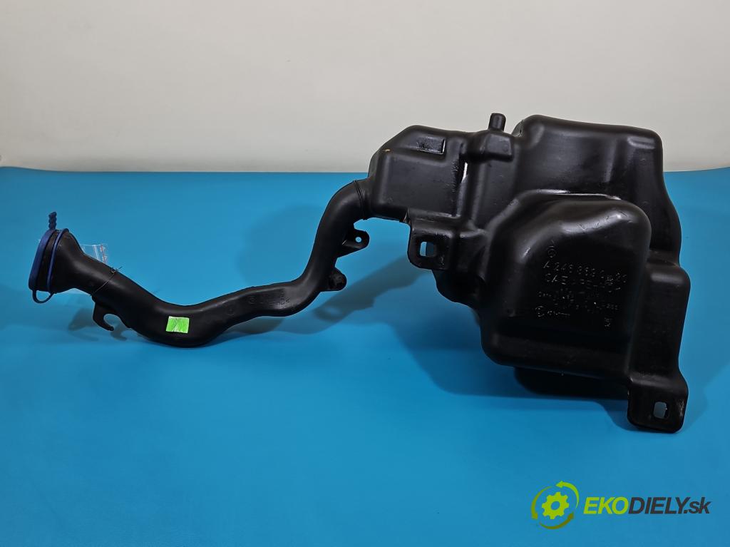 Mercedes A W176 2012-2018 1.5 CDI 109 HP manual 80 kW 1461 cm3 5- nádržka tekutina: ostrekovačov A2468690220