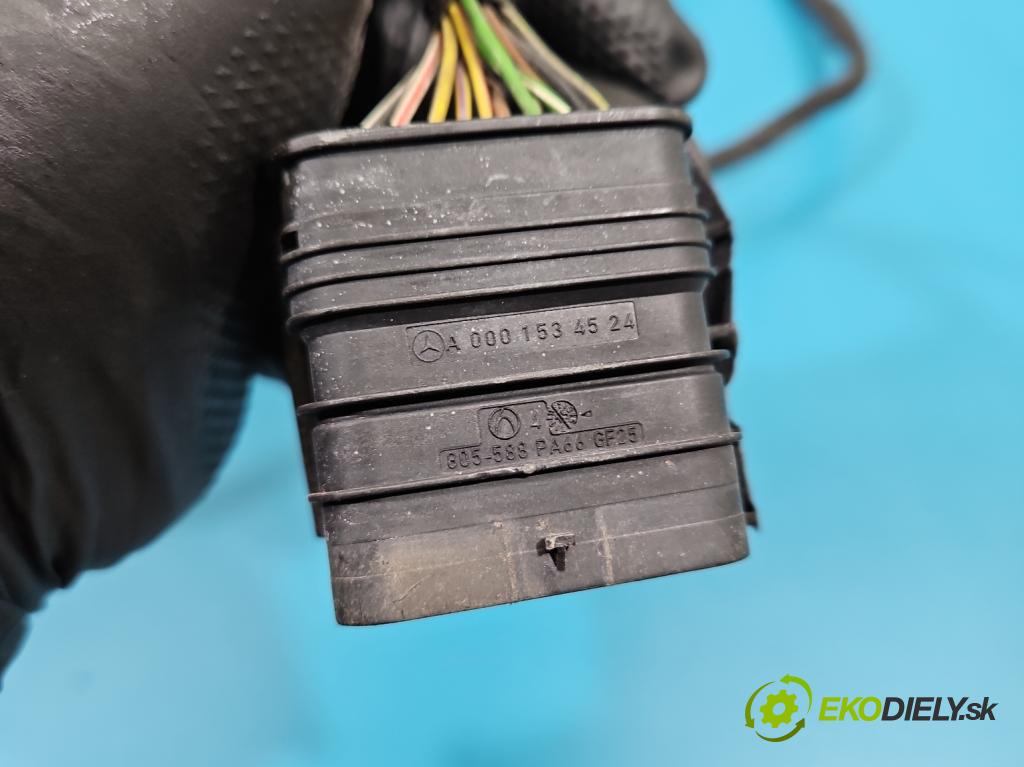 Mercedes A W176 2012-2018 1.5 CDI 109 hp manual 80 kW 1461 cm3 5- Balíček: nárazníku přední