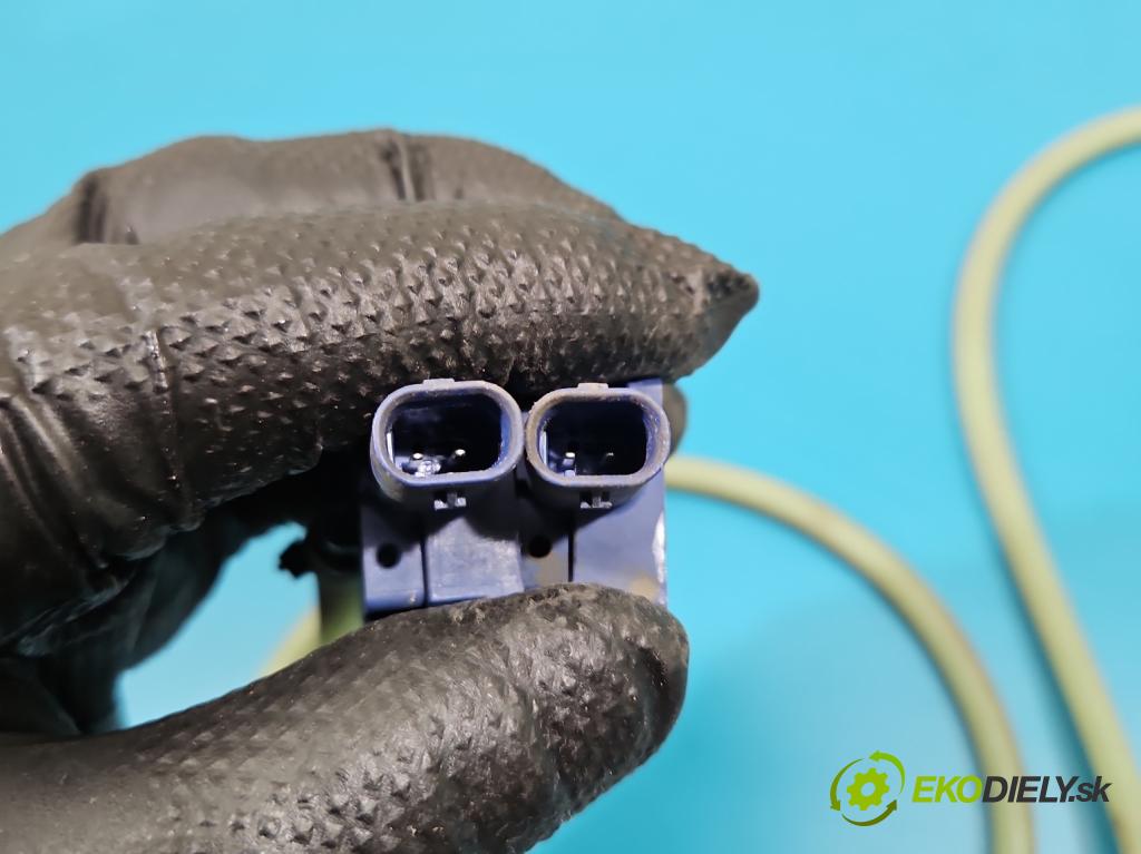 Mercedes A W176 2012-2018 1.5 CDI 109 HP manual 80 kW 1461 cm3 5- snímač šokovat: A1769051000 (Snímač nárazu)