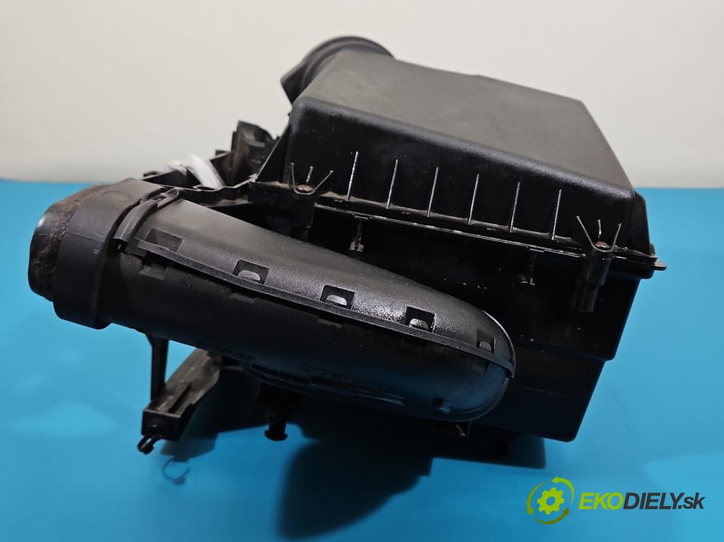 Mercedes A W176 2012-2018 1.5 CDI 109 HP manual 80 kW 1461 cm3 5- obal filtra vzduchu A6070900301 (Obal vzduchového filtra)