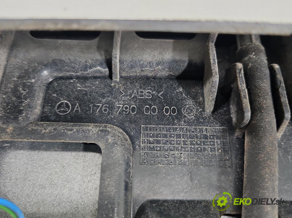 Mercedes A W176 2012-2018 1.5 CDI 109 hp manual 80 kW 1461 cm3 5- spoiler A1767900000 (Spoiler)