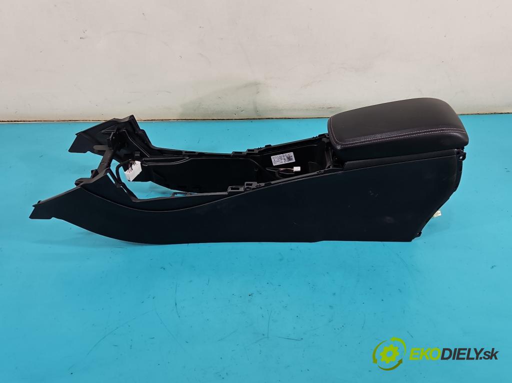 Mercedes A W176 2012-2018 1.5 CDI 109 HP manual 80 kW 1461 cm3 5- operadlo A1766801300 (Lakťová opierka)