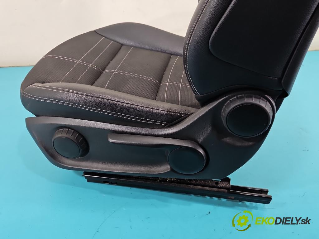 Mercedes A W176 2012-2018 1.5 CDI 109 HP manual 80 kW 1461 cm3 5- Sedačka ľavý 1769108301 (Sedadlo)