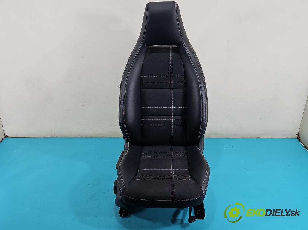 Mercedes A W176 2012-2018 1.5 CDI 109 hp manual 80 kW 1461 cm3 5- Sedadlo pravý  (Sedadlo)