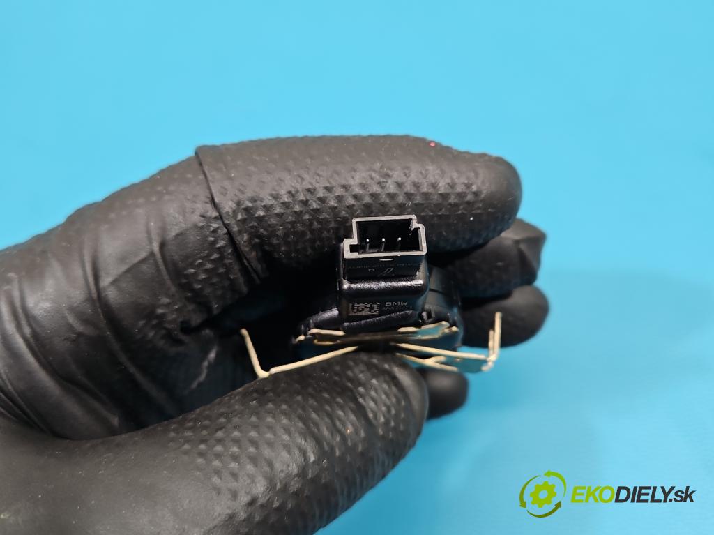 Bmw iX3 G08 0.0 elektrický: 286 HP automatic 210 kW  5- snímač déšť: 5A61845-01 (Snímač dažďa)