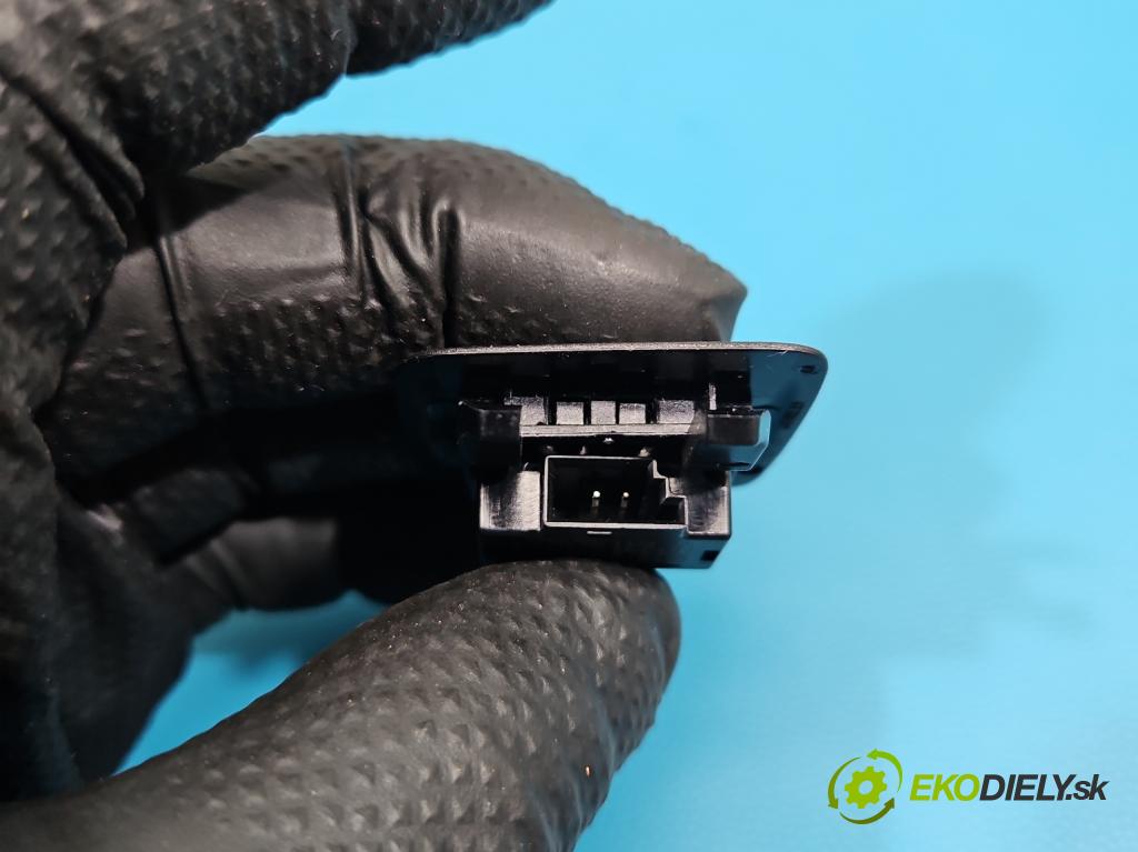 Bmw iX3 G08 0.0 elektrický: 286 HP automatic 210 kW  5- Mikrofon: 8794736