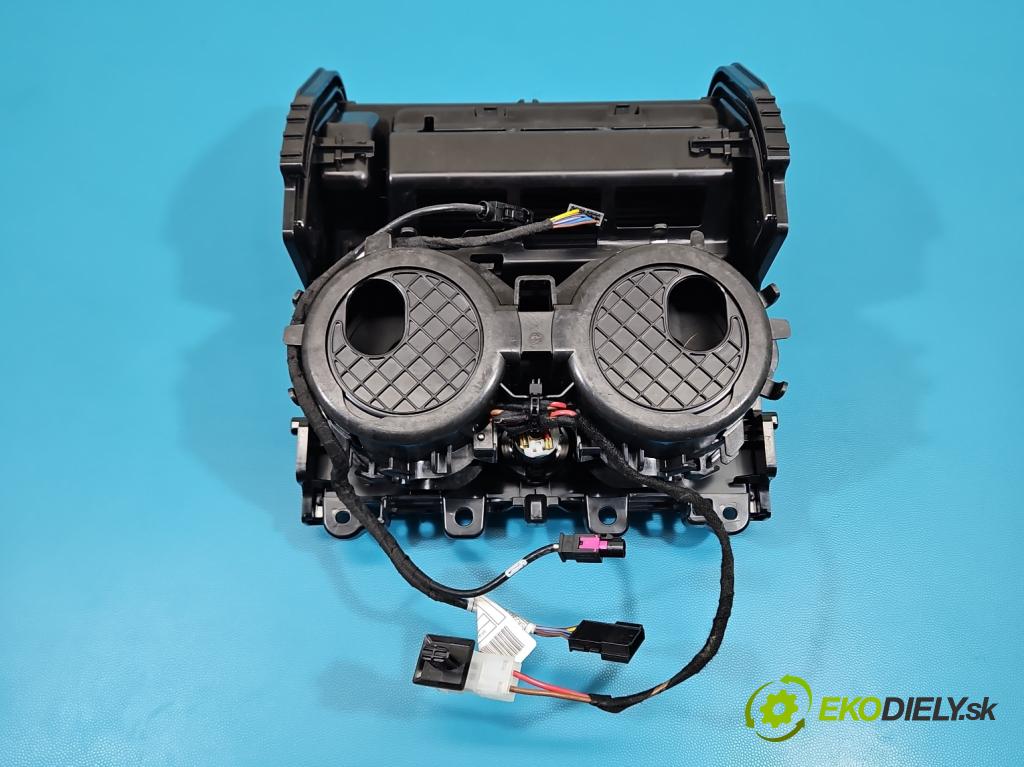 Bmw iX3 G08 0.0 elektrický: 286 hp automatic 210 kW  5- Rukojeť: na napoje: 119164 (Držák nápojů)