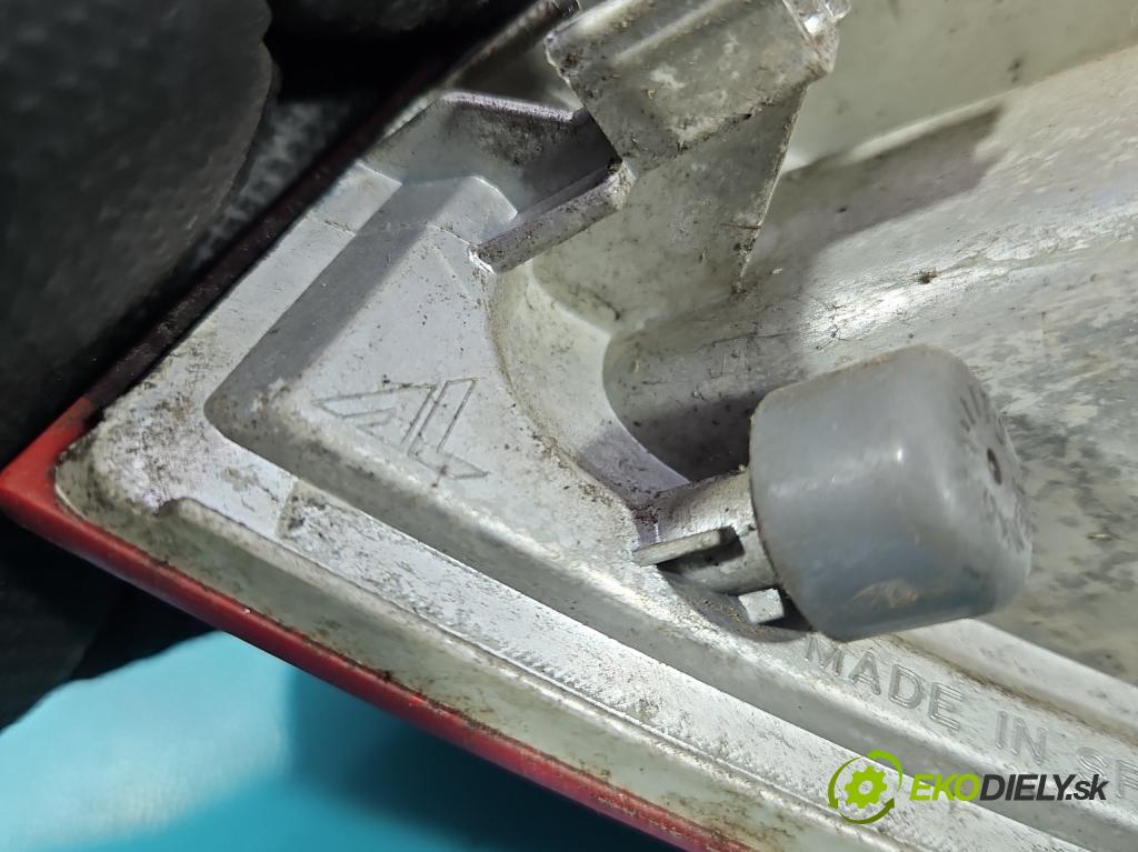 Citroen C4 Picasso I 2006-2013 1.8 16V 125 hp manual 92 kW 1749 cm3 5- světlo zadní levé 9653547580 (Klika dveří ostatní)