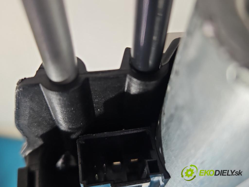 Bmw iX3 G08 0.0 elektrický: 286 hp automatic 210 kW  5- Střešní okno: 55020883C (Sklo karoserie)