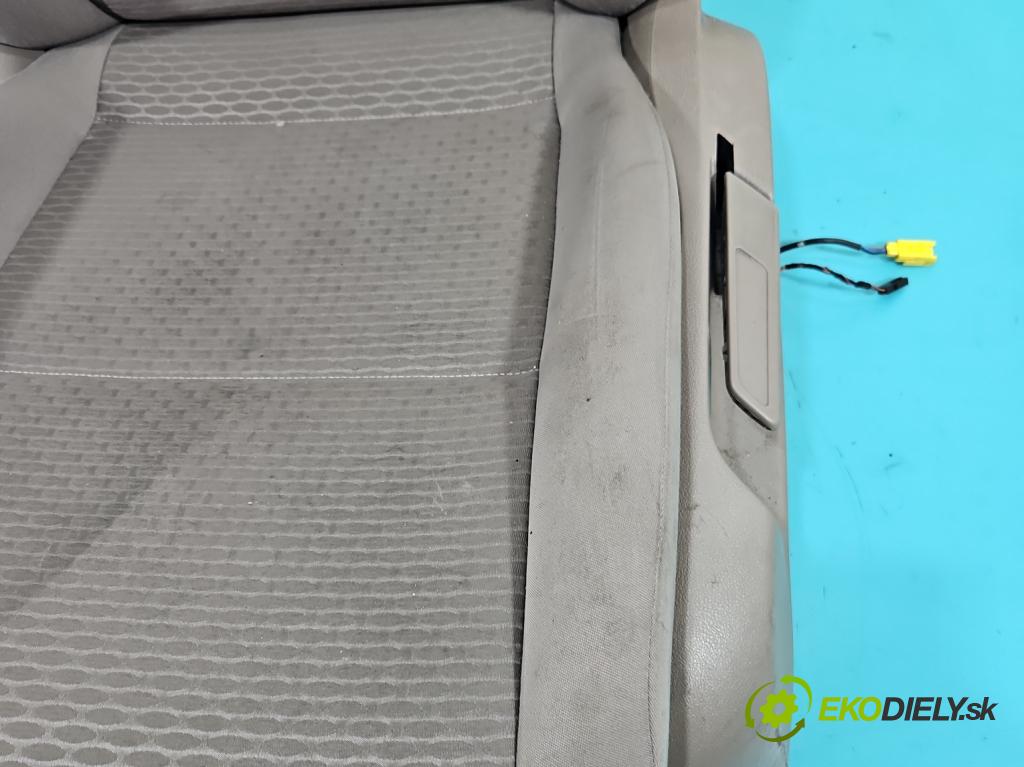 Vw Golf VI 2008-2013 1.6 TDI 90 HP manual 66 kW 1598 cm3 5- Sedačka ľavý  (Sedadlo)