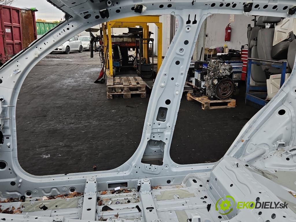 Bmw iX3 G08 0.0 elektrický: 286 hp automatic 210 kW  5- práh pravý  (Karoserie ostatní)