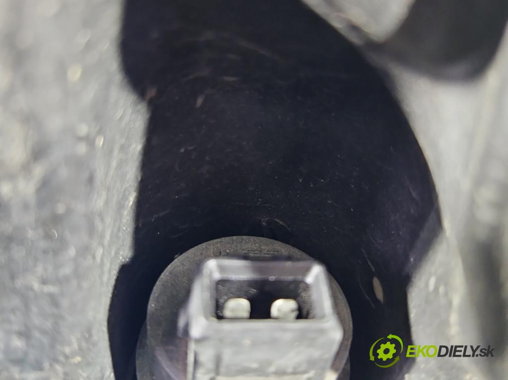 Opel Astra III 2004-2014 1.7 cdti 101 HP manual 74 kW 1686 cm3 5- nádržka tekutina: ostrekovačov