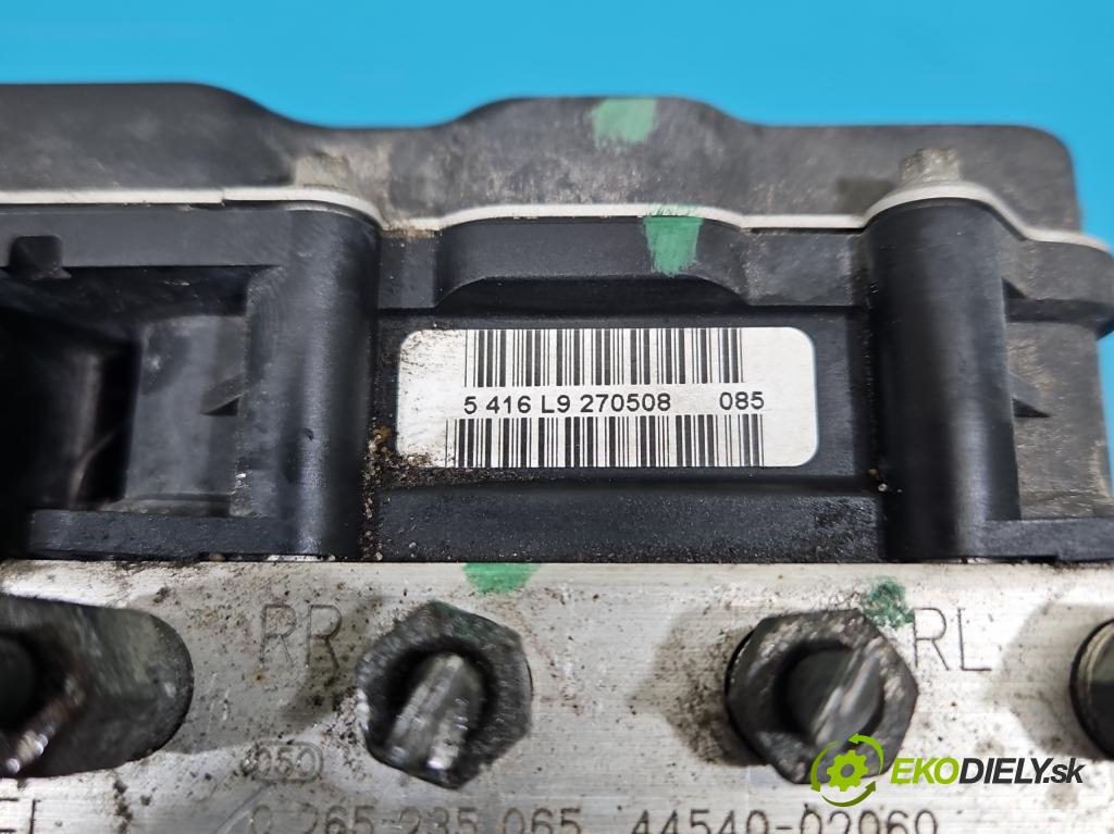 Toyota Auris I 2006-2013 1.6 VVTI 124hp manual 91 kW 1598 cm3 5- čerpadlo abs 0265950512 (Pumpa ABS)