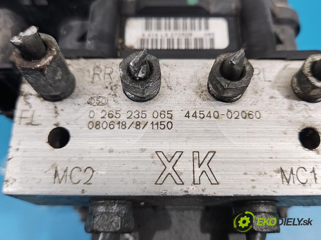 Toyota Auris I 2006-2013 1.6 VVTI 124hp manual 91 kW 1598 cm3 5- čerpadlo abs 0265950512 (Pumpa ABS)