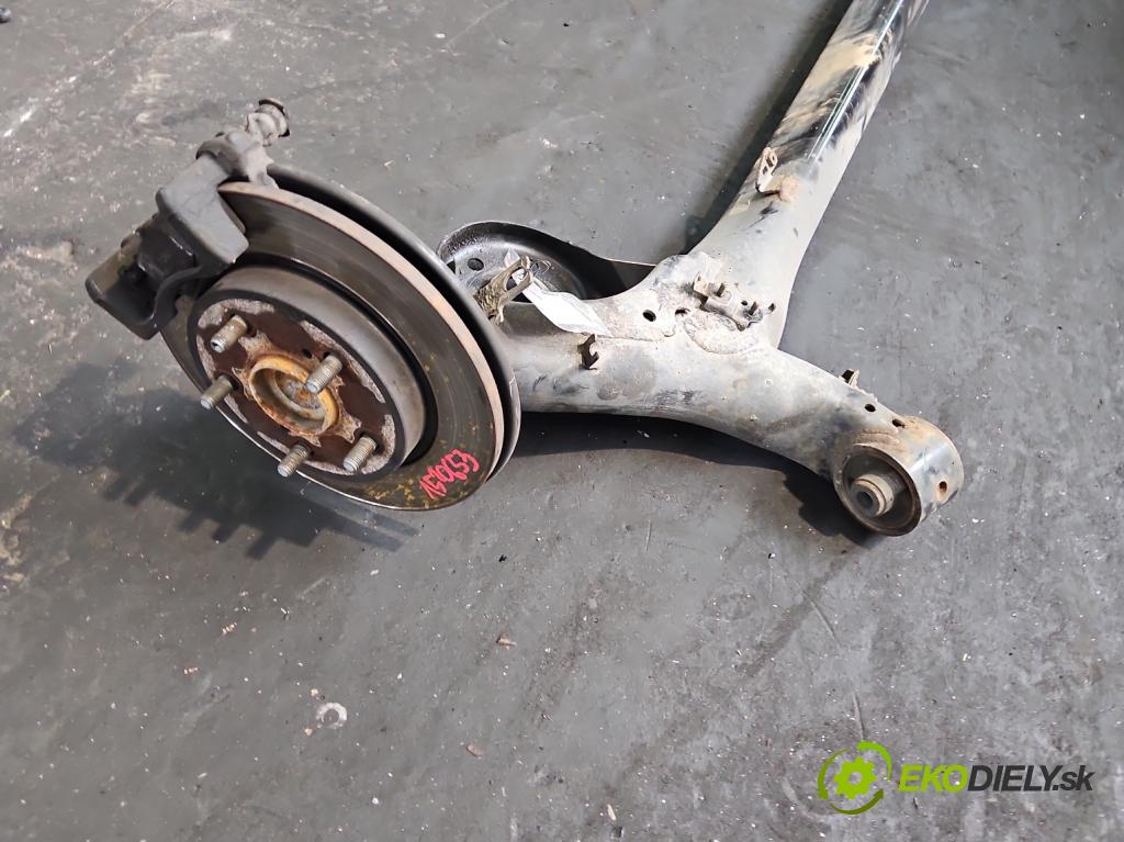 Toyota Auris I 2006-2013 1.6 VVTI 124 hp manual 91 kW 1598 cm3 5- zadní výztuha  (Zadní výztuha)