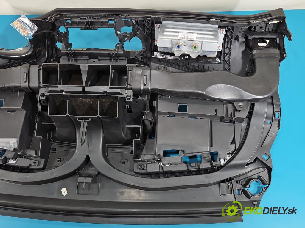 Citroen C4 Picasso I 2006-2013 1.8 16V 125 hp manual 92 kW 1749 cm3 5- kokpit,přistrojova deska