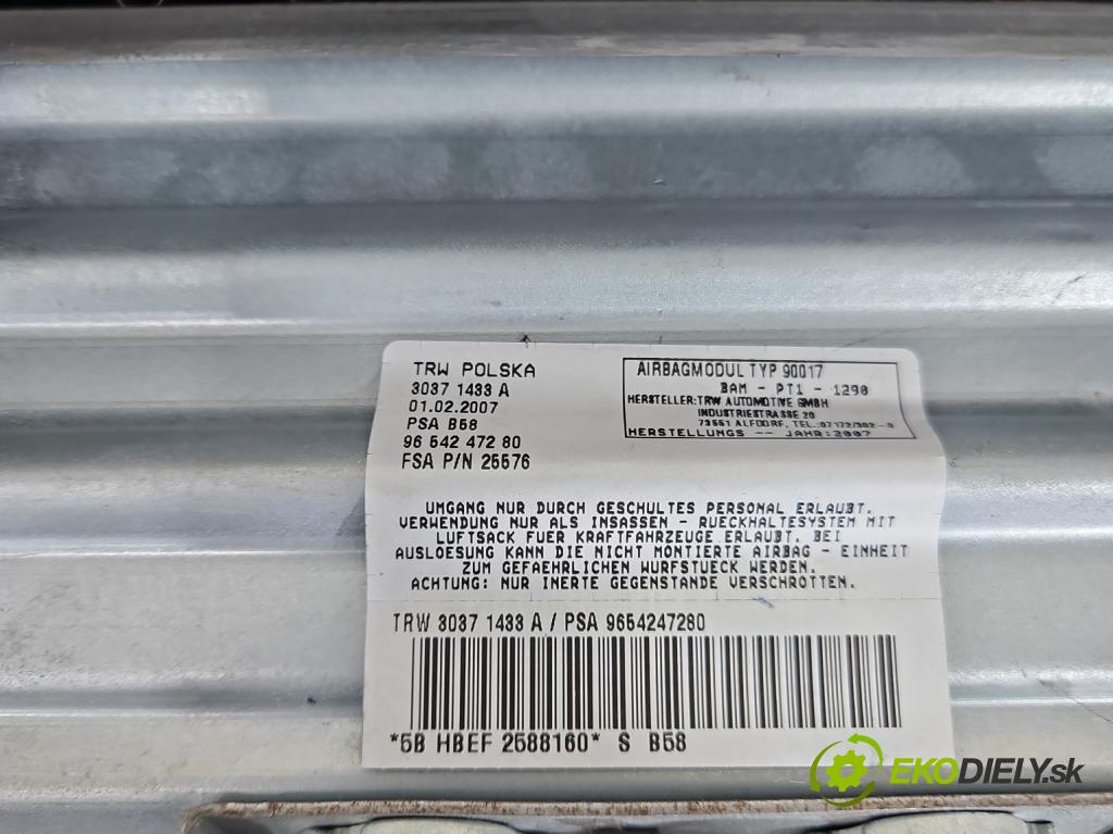 Citroen C4 Picasso I 2006-2013 1.8 16V 125 hp manual 92 kW 1749 cm3 5- kokpit,přistrojova deska