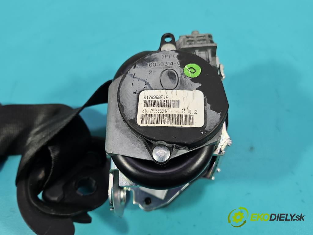 Vw Golf VI 2008-2013 1.6 TDI 90 HP manual 66 kW 1598 cm3 5- pas bezpečnosť: predné pravý 1K4857706BH