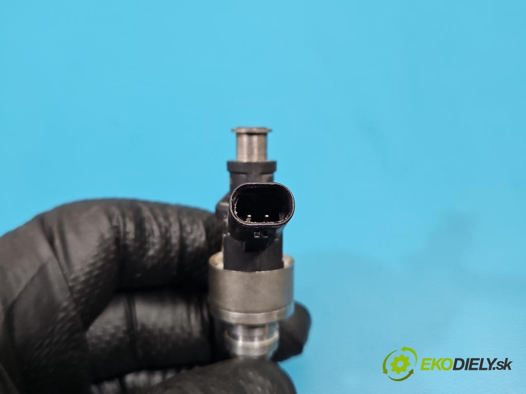 Audi Q5 2008-2016 3.0 tfsi: 272 HP automatic 200 kW 2995 cm3 5- vstrek 306E036P (Vstrekovač paliva)