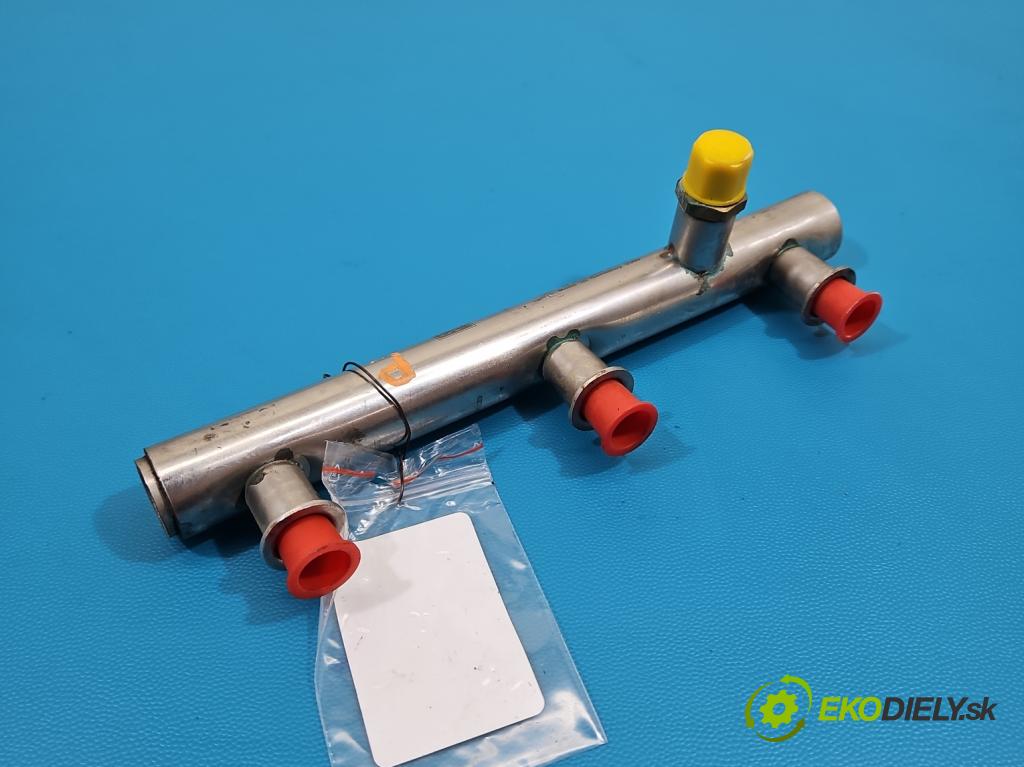 Audi Q5 2008-2016 3.0 tfsi: 272 HP automatic 200 kW 2995 cm3 5- lišta vstrekovacia 06E130090F (Vstrekovacia lišta)