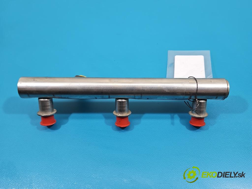 Audi Q5 2008-2016 3.0 tfsi: 272 HP automatic 200 kW 2995 cm3 5- lišta vstrekovacia 06E130090F (Vstrekovacia lišta)