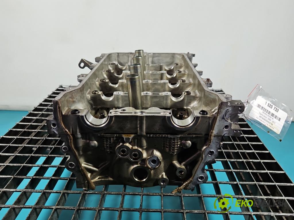 Toyota Auris I 2006-2013 1.6 VVTI 124hp manual 91 kW 1598 cm3 5- Hlava: motora