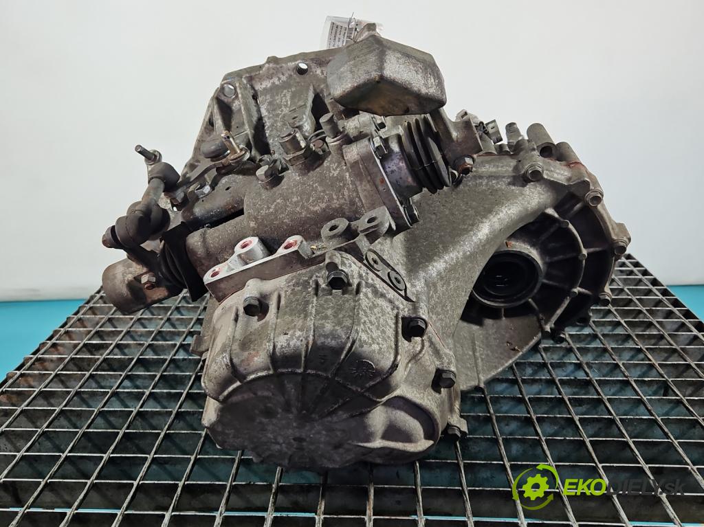 Toyota Auris I 2006-2013 1.6 VVTI 124hp manual 91 kW 1598 cm3 5- prevodovka stupeň,rýchlosť manual 31115-02020