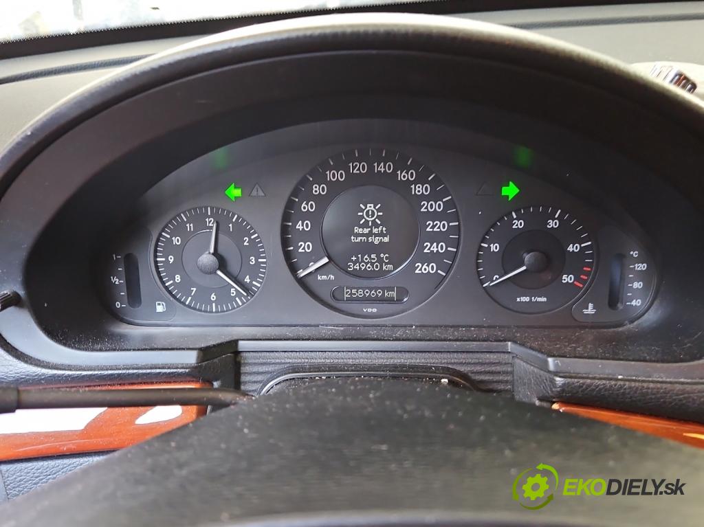 Mercedes E W211 2002-2009 2.2 cdi 136 HP automatic 100 kW 2148 cm3 5- prístrojovka/ budíky A2115404448 (Prístrojová doska)