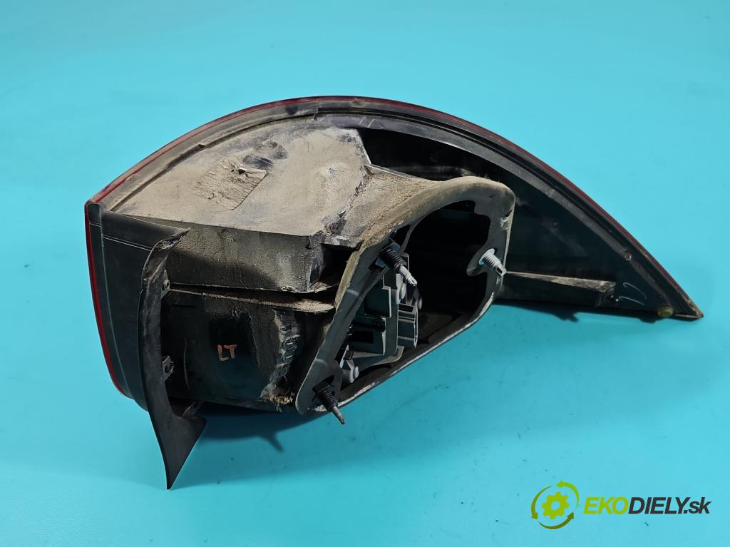 Vw Golf VI 2008-2013 1.6 TDI 90 HP manual 66 kW 1598 cm3 5- svetlo / reflektor zadné ľavé 1K9945095G (Kľučka dverí ostatné)