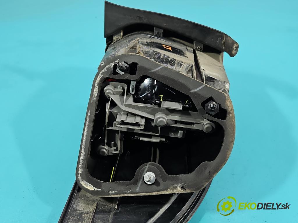 Vw Golf VI 2008-2013 1.6 TDI 90 HP manual 66 kW 1598 cm3 5- svetlo / reflektor zadné ľavé 1K9945095G (Kľučka dverí ostatné)