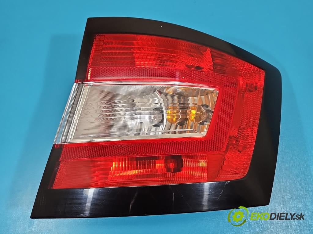 Skoda Fabia III 2014- 2021 1.2 TSI 110 HP manual 81 kW 1197 cm3 5- svetlo / reflektor zadné pravé 6V9945096 (Kľučka dverí ostatné)