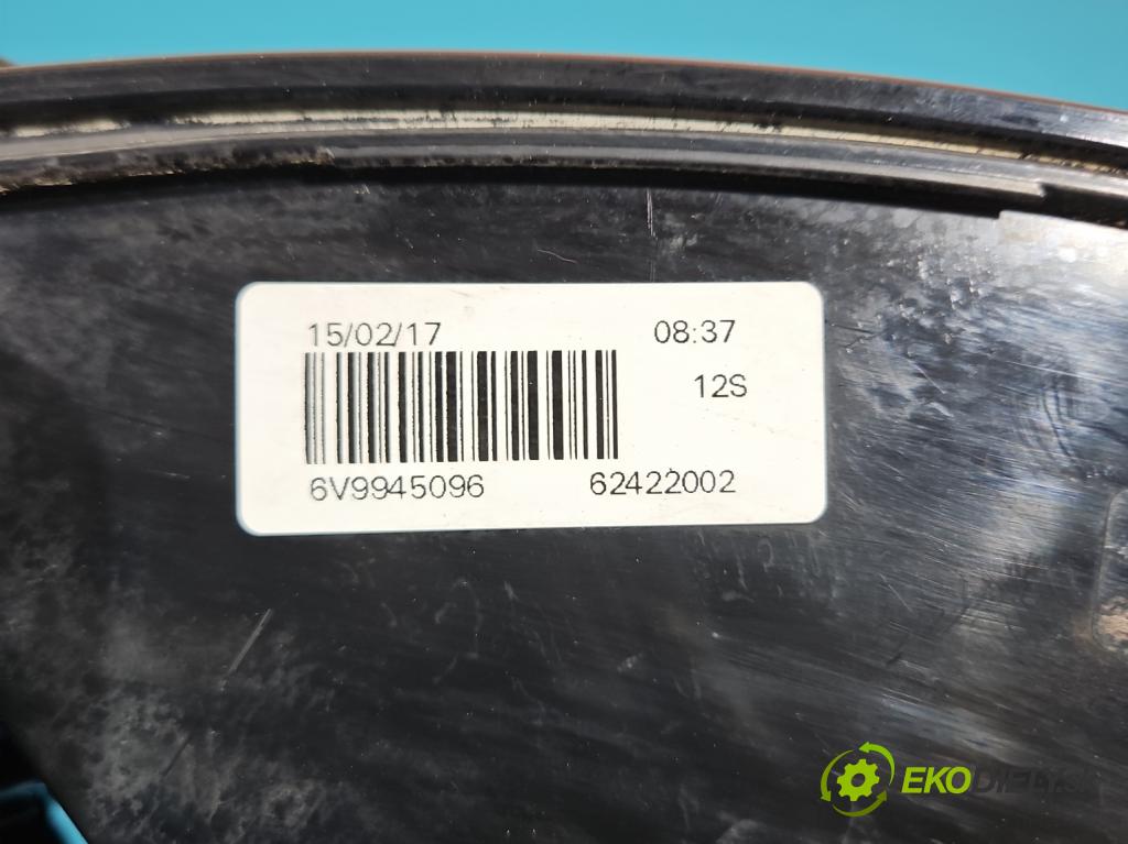 Skoda Fabia III 2014- 2021 1.2 TSI 110 HP manual 81 kW 1197 cm3 5- svetlo / reflektor zadné pravé 6V9945096 (Kľučka dverí ostatné)