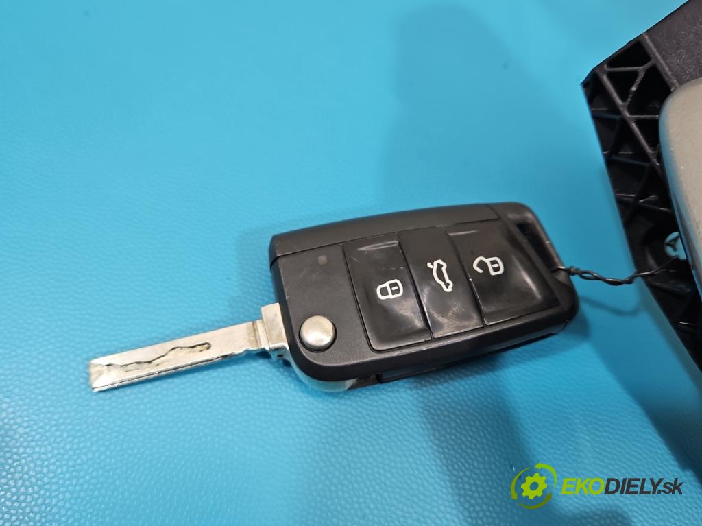 Skoda Fabia III 2014- 2021 1.2 TSI 110 HP manual 81 kW 1197 cm3 5- rukoväť predné ľavé mimo:  (Kľučka dverí vonkajšia predná ľavá)