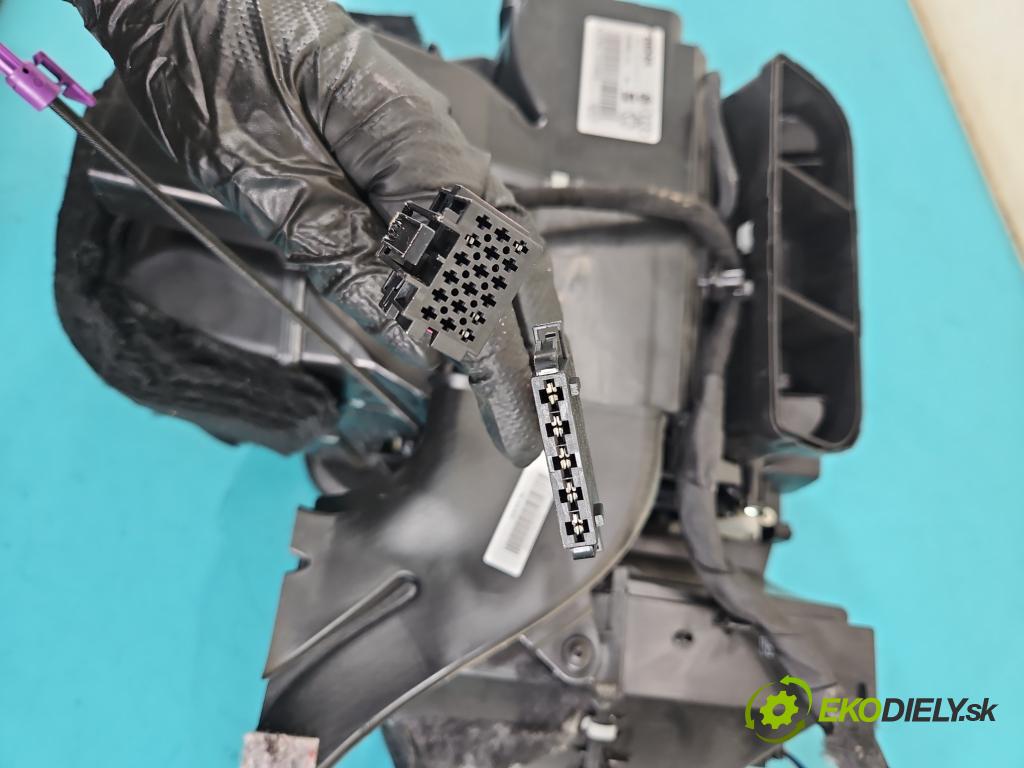 Skoda Fabia III 2014- 2021 1.2 TSI 110 HP manual 81 kW 1197 cm3 5- radiator 6V1816001B (Radiátor kúrenia)