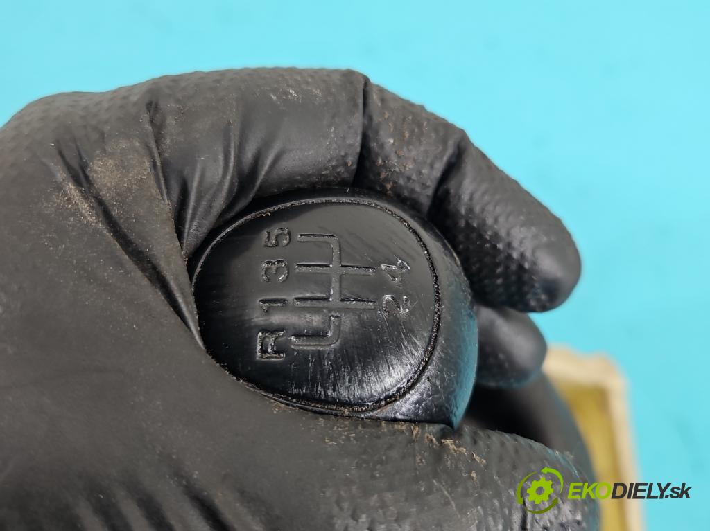 Daewoo Lanos 1.5 8v 0KM manual  1498 cm3 4- Páka: Změny: stupeň,rýchlosť  (Rýchlostná páka (kulisa))