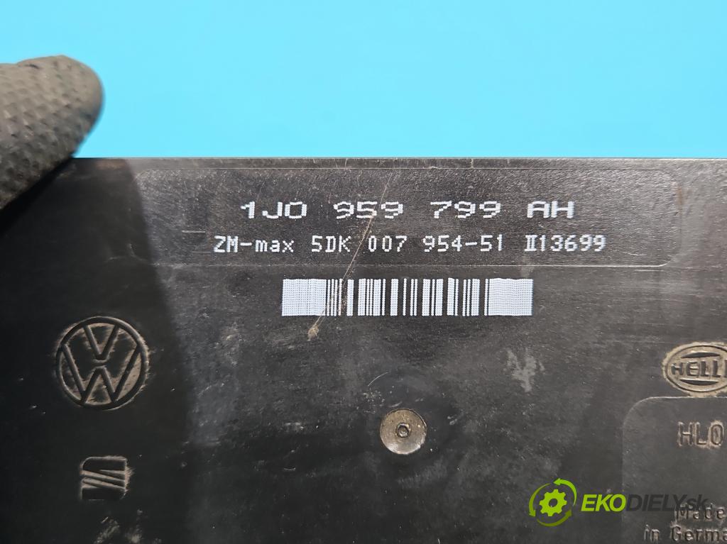 Seat Leon I 1999-2005 1.6 SR 101 HP manual 74 kW 1595 cm3 5- riadiaca jednotka komfortu 1J0959799AH