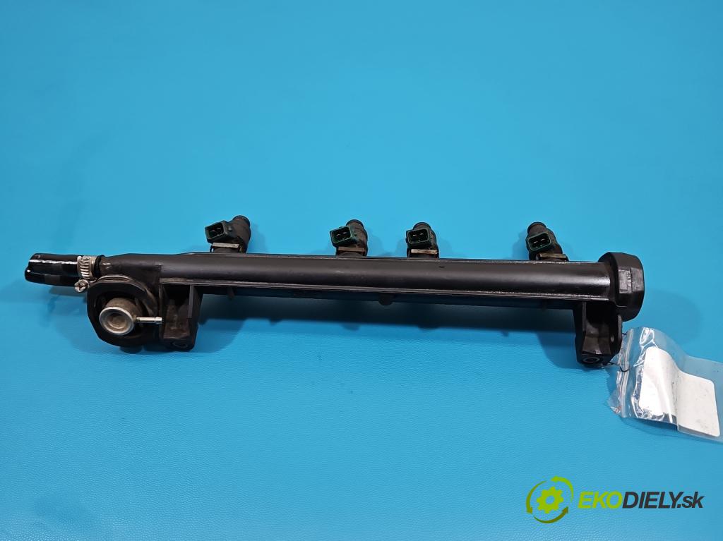 Seat Leon I 1999-2005 1.6 SR 101 HP manual 74 kW 1595 cm3 5- vstrek 037906031AA (Vstrekovač paliva)