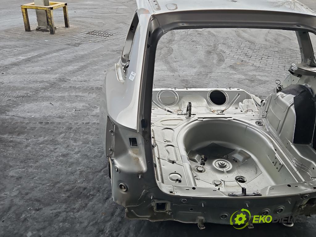 Skoda Fabia III 2014- 2021 1.2 TSI 110 HP manual 81 kW 1197 cm3 5- blatník zadné ľavý