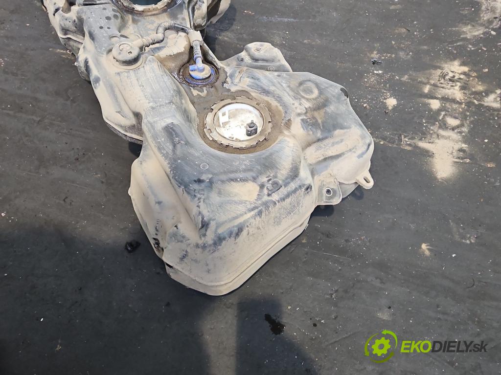 Vw Tiguan I 2007-2016 2.0d 140 HP manual 103 kW 1968 cm3 5- Nádrž: palivo 5N0201085K (Palivová nádrž)